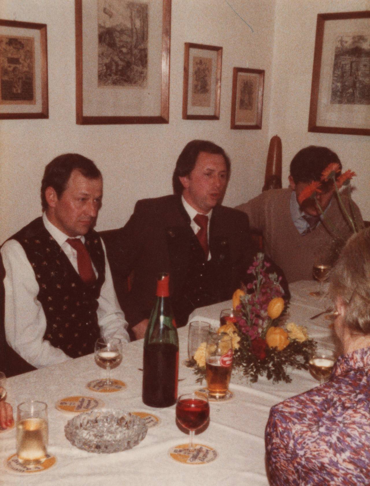 Ernst Oberortner, Gesellschaft, Glas, Otto Kapellari, Tisch, Wein