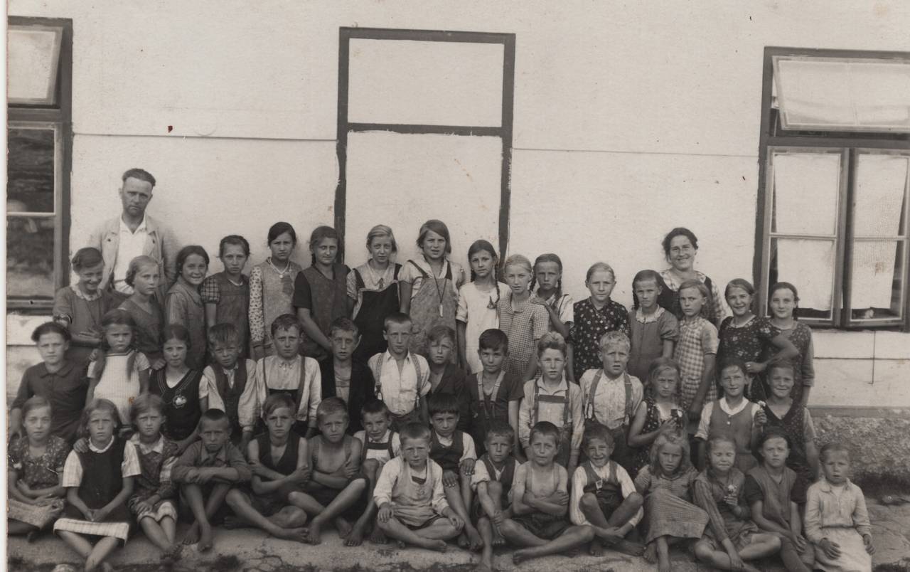 Bub, Frau, Kind, Klasse, Klassenfoto, Mädchen, Mann, Schule, Schulkind, Tiffen