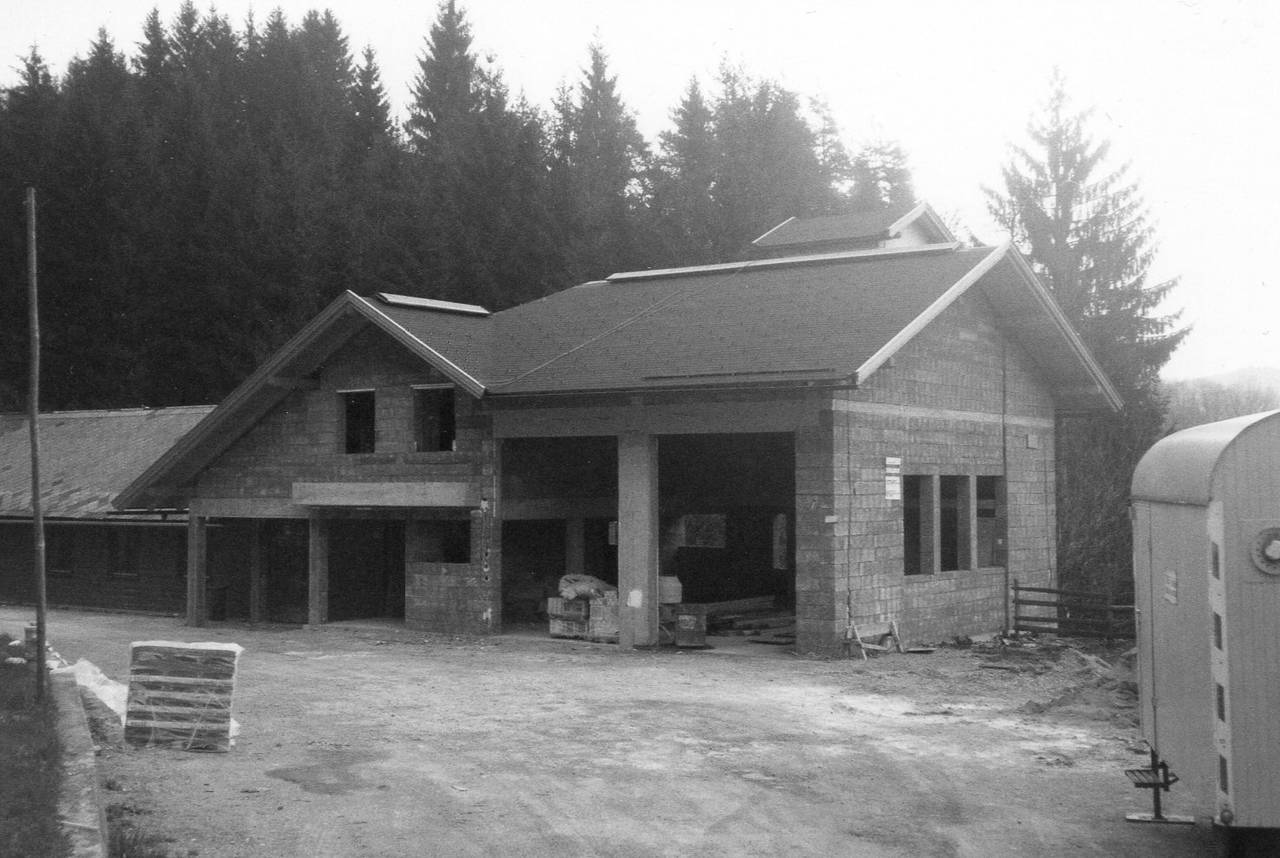Dach, Dorfgemeinschaftshaus, Feuerwehr Tiffen, Feuerwehrhaus, Freiwillige Feuerwehr Tiffen, Haus, Rohbau, Rüsthaus, Tiffen
