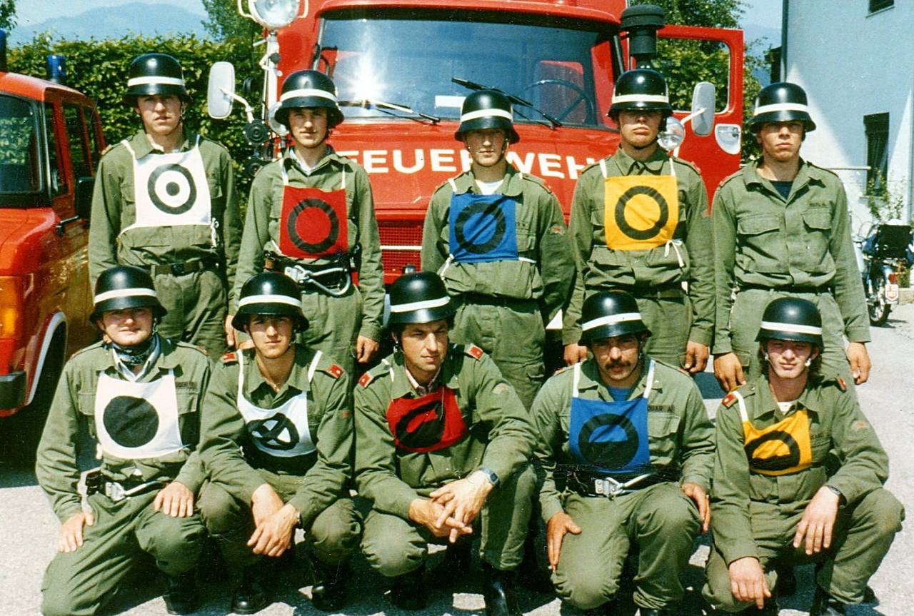 Feuerwehr, Feuerwehrmann, Freiwillige Feuerwehr, Helm, Mann, Tiffen, Uniform, Unimog